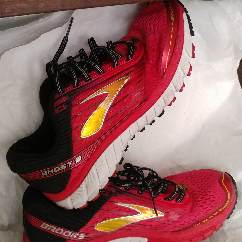 Brooks Ghost 9